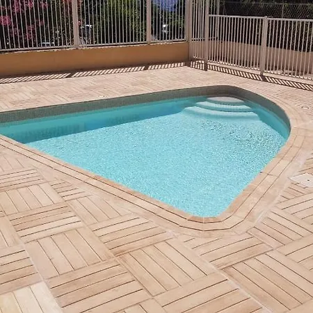 Nice 52 M With Terrace At 4mn From The Beach Apartment *